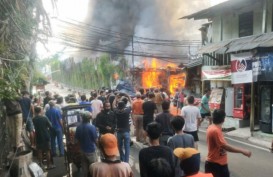 Ada Kebakaran di Pemukiman Padat dekat Parkiran Senayan City