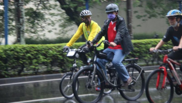 Anies Gowes Bareng Dubes Negara-Negara Nordik Sambil Bahas Transportasi Ramah Lingkungan