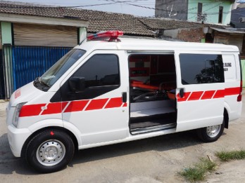 DFSK Gelora Dipasarkan Sebagai Ambulans, Harga Mulai Rp200 Jutaan