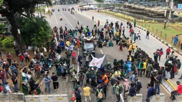 BEM SI Kembali Gelar Aksi Tolak UU Cipta Kerja di Kawasan Istana Negara