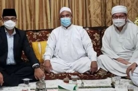 Anies Baswedan Bertandang ke Petamburan Temui Habib…