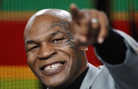 Benarkah Mike Tyson Takut Lawan Holyfield? Ini Jawaban Si Leher Beton