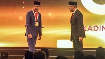 Jokowi Tambah Personel KPC PEN, Libatkan Kadin, BPOM, dan KSAD