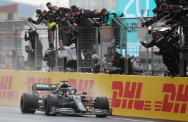 Juarai Grand Prix Turki, Lewis Hamilton Kunci Gelar F1 Ketujuhnya