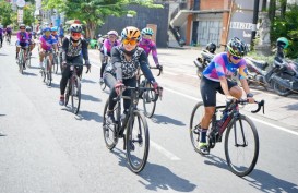 Kampanyekan Pariwisata 6 Pesepeda Wanita Tempuh Jarak Jakarta-Bali