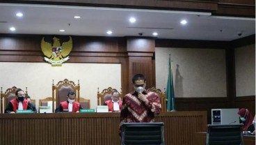 Suami Akui Jaksa Pinangki ke Amerika Untuk Operasi Plastik