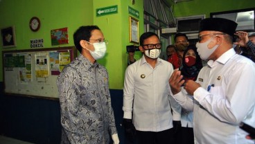 Kabar Gembira! Kemendikbud Bagikan Bantuan Subsidi Upah untuk 2 Juta Guru dan Dosen