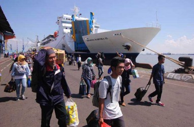 Pelaku Usaha Logistik Tolak Rencana Kenaikan Biaya Sandar Kapal 