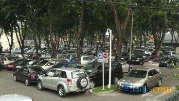 SUARA PEMBACA : Perluas Lahan Parkir