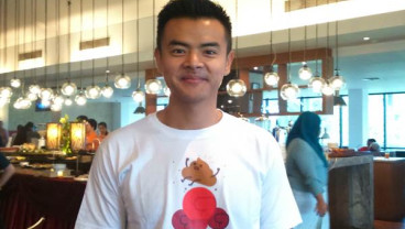 Curhat Dion Wiyoko Jadi Pengisi Suara Live Action Mulan, Tenggorokan Langsung Serak