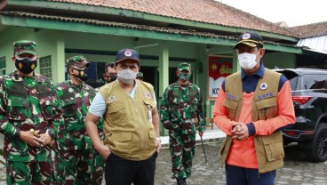 Tinjau Pengungsian Gunung Merapi, Kepala BNPB Ingatkan Protokol Kesehatan