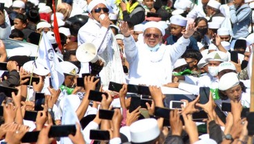 Sepekan Tak Muncul, Akhirnya Habib Rizieq Menampakkan Diri