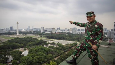 Pelawak Narji, Chika Jessica, dan Artis Dukung Pangdam Jaya Turunkan Baliho Rizieq Shihab