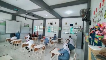 Gaung Adaptasi Kebiasaan Baru Selepas Subuh di Surabaya