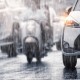 Perlukah Mengurangi Tekanan Ban Mobil Saat Musim Hujan?