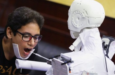 RS di Mesir Uji Coba Robot yang Bisa Lakukan Tes Virus Corona