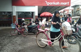 Minimarket di Payakumbuh Bagi-bagi Untung ke Warga