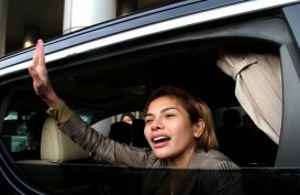 Rizieq Shihab Keluar dari RS, Reaksi Nikita Mirzani Bikin Senyum-senyum