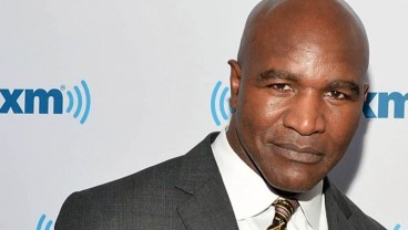 Ikuti Tyson, Holyfield Bertarung Lagi April, vs McCrory