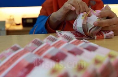 Korporasi Mulai Belanja, Simpanan Jumbo di Bank Melandai 