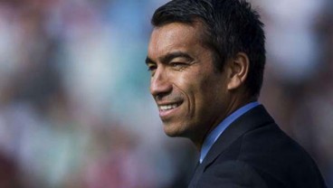 Van Bronckhorst Mundur dari Kursi Pelatih Guangzhou R&F