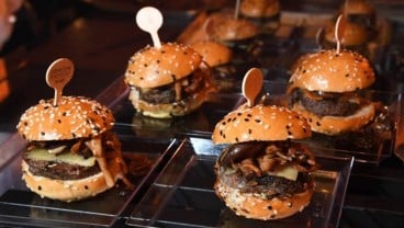 Wow, Chef Gordon Ramsay Jual Burger Seharga Rp1,5 Juta