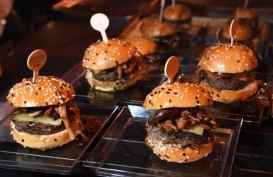 Wow, Chef Gordon Ramsay Jual Burger Seharga Rp1,5 Juta