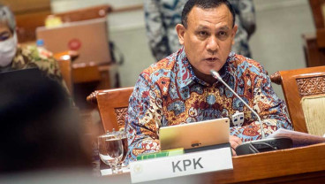 KPK Tangkap Tangan Pejabat Kemensos