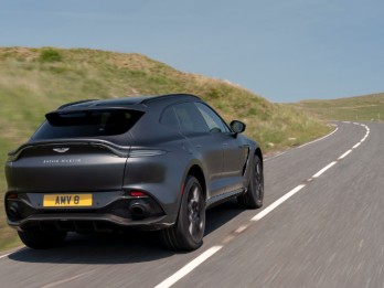 Aston Martin Luncurkan Edisi Terbatas DBX Bowmore