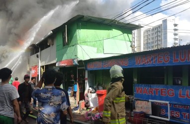 Kebakaran Terjadi di Perumahan Padat Penduduk di Benhil, Jakpus