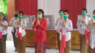 Menteri Pemberdayaan Perempuan Datangi TPS Unik di Denpasar