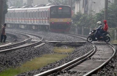 Rawan Kecelakaan, Pelintasan Liar Stasiun antara Kramat - Pondokjati Ditutup