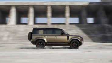 Land Rover Defender 110 Raih Bintang Lima Euro NCAP