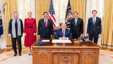 Mengendus Jejak Pertemuan Trump dan Luhut
