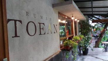 Rumah Toean, Nuansa Teduh di Bekasi