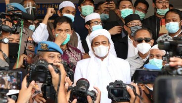 Belum Masuk Substansi, Ini Pertanyaan Penyidik Polisi ke Rizieq Shihab
