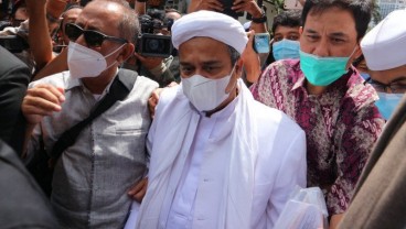 11 Jam Rizieq Shihab Diperiksa, FPI Akui Belum Terima Surat Penahanan