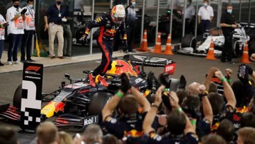 F! GP Abu Dhabi, Verstappen Tampil Dominan & Juara