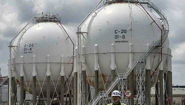 INVESTASI HULU MIGAS : Memoles Kilang Jadi Menarik