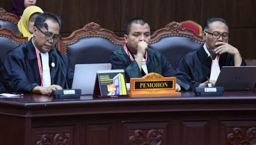 Sengketa Pilgub Kalsel: Denny Indrayana Tantang Sahbirin 'Duel' di MK