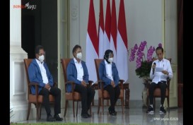 Intip Busana Perkenalan 6 Menteri Baru Kabinet Jokowi, Putih dan Biru. Apa Maknanya?