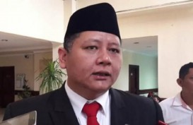 Wishnu Sakti Pelaksana Tugas Wali Kota Surabaya, Paripurna Terganjal Liburan
