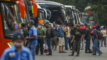 Penumpang Bus di Kampung Rambutan Turun 79 Persen