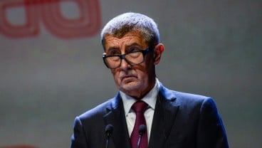 PM Andrej Babis jadi Orang Pertama Disuntik Vaksin Corona di Ceko