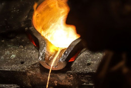 Saham PURE Meroket, Keluarga Tandiono Kantongi Belasan Miliar