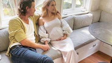 Emma Roberts Telah Melahirkan Bayi Laki-laki