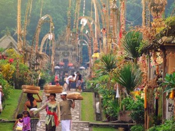 Desa Adat di Bali Coba Kembangkan Bisnis Ritel