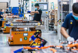 Aktivitas Manufaktur China Melandai pada Desember 2020