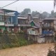 Potensi Hujan Lebat, Warga Ibu Kota Dimbau Waspadai Banjir dan Longsor