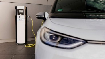 Volkswagen Pacu Jaringan Charger Daya Mobil Listrik